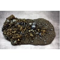 Reaper: Accessories: Treasure Hoard Vignette Base(resin base) Unpainted Miniature