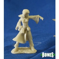 Reaper: Bones: Juliette, Female Sorceress Unpainted Miniature