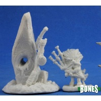 Reaper: Bones: Highlands Familiar & Menhir Unpainted Miniature