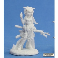 Reaper: Bones (Pathfinder): Feiya, Iconic Witch Unpainted Miniature