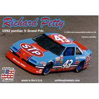 Salvinos J R 1/24 Richard Petty #43 Pontiac Grand Prix 1992 RPGP1992A