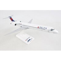 Sky Marks 1/150 Delta MD-80 Plastic Model Aircraft