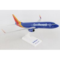 Sky Marks 1/130 Southwest B737-800 (New Livery) 'Heart One' Plastic Model Aircraft