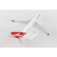 Sky Marks 1/130 QANTAS B737-800 (New Livery) Plastic Model