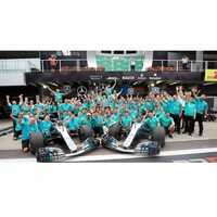 Spark 1/43 Mercedes-AMG Petronas Formula One Team No.44 + No.77 W12 E Performance - 2nd Abu Dhabi GP 2021 + 6th Abu Dhabi GP 2021 - Lewis Hamilton + V