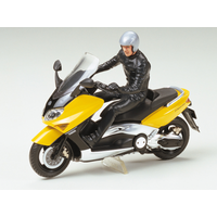 Tamiya 1/24 Tmax with Rider Figure 24256