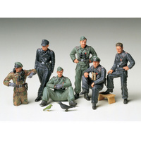 Tamiya 1/35 German Tank Crew at Rest 35201