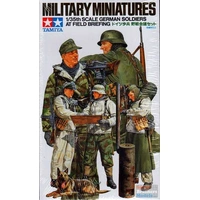 Tamiya 1/35 German Soldiers at Field Briefing 35212
