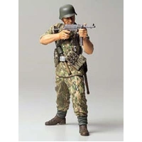 Tamiya 1/16 WW2 German Elite Infantry 36303