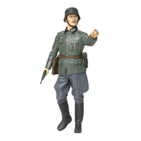 Tamiya 1/16 WW2 German Field Commander 36313