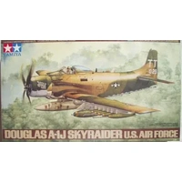 Tamiya 1/48 A-1J Skyraider US Air Force 61073