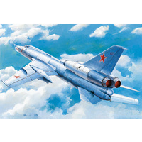 Trumpeter 1/72 Soviet Tu-22K Blinder-B Bomber Plastic Model Kit 01695