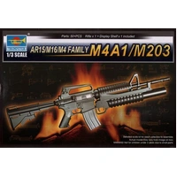 Trumpeter 1/3 AR15 - M16 - M4 - M4A1 - M203 01909 Plastic Model Kit