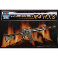 Trumpeter 1/3 M4 RIS 01910 Plastic Model Kit