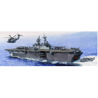 Trumpeter 1/350 USS IWO JIMA LHD-7 Plastic Model Kit [05615]