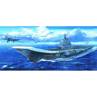 Trumpeter 05713 1/700 Russian Navy Aircraft Carrier KUZNETSOV
