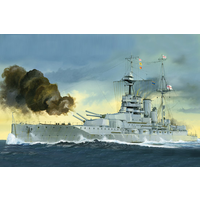 Trumpeter 1/700 HMS Queen Elizabeth 1918 Plastic Model Kit [05797]
