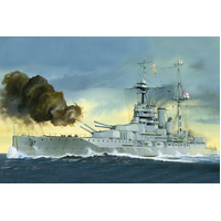 Trumpeter 1/700 HMS Queen Elizabeth 1918 Plastic Model Kit [05797]