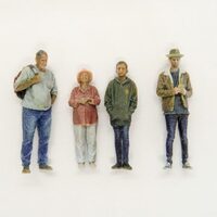 West Edge 3D HO 1/87 People Waiting (4 pcs)