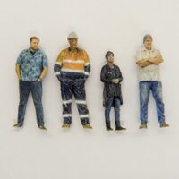 West Edge 3D HO 1/87 People Waiting 2 (4 pcs)