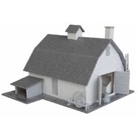 Walthers HO Old Country Barn -- Kit - 4-5/16 x 5-1/2" 11 x 14cm