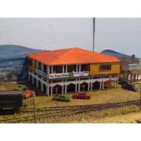 Walker Models 1/160 N Wobbly Boot Pub building kit