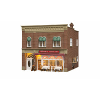 Woodland Scenics Emilio's Italian Restaurant - O Scale BR5855