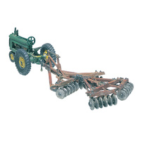 Woodland Scenics Disc & Tractor (1938-1946) HO Scale Kit D207