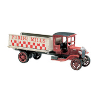 Woodland Scenics Grain Truck (1914 Diamond T) HO Scale Kit D218