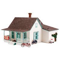 Woodland Scenics Country Cottage - HO Scale Kit PF5186