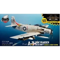 Zoukei-Mura 1/32 Douglas A-1H Skyraider U.S. Navy Includes U.S. Aircraft Weapons Plastic Model Kit
