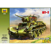 Zvezda 1/35 Soviet light tank BT-7 Plastic Model Kit 3545